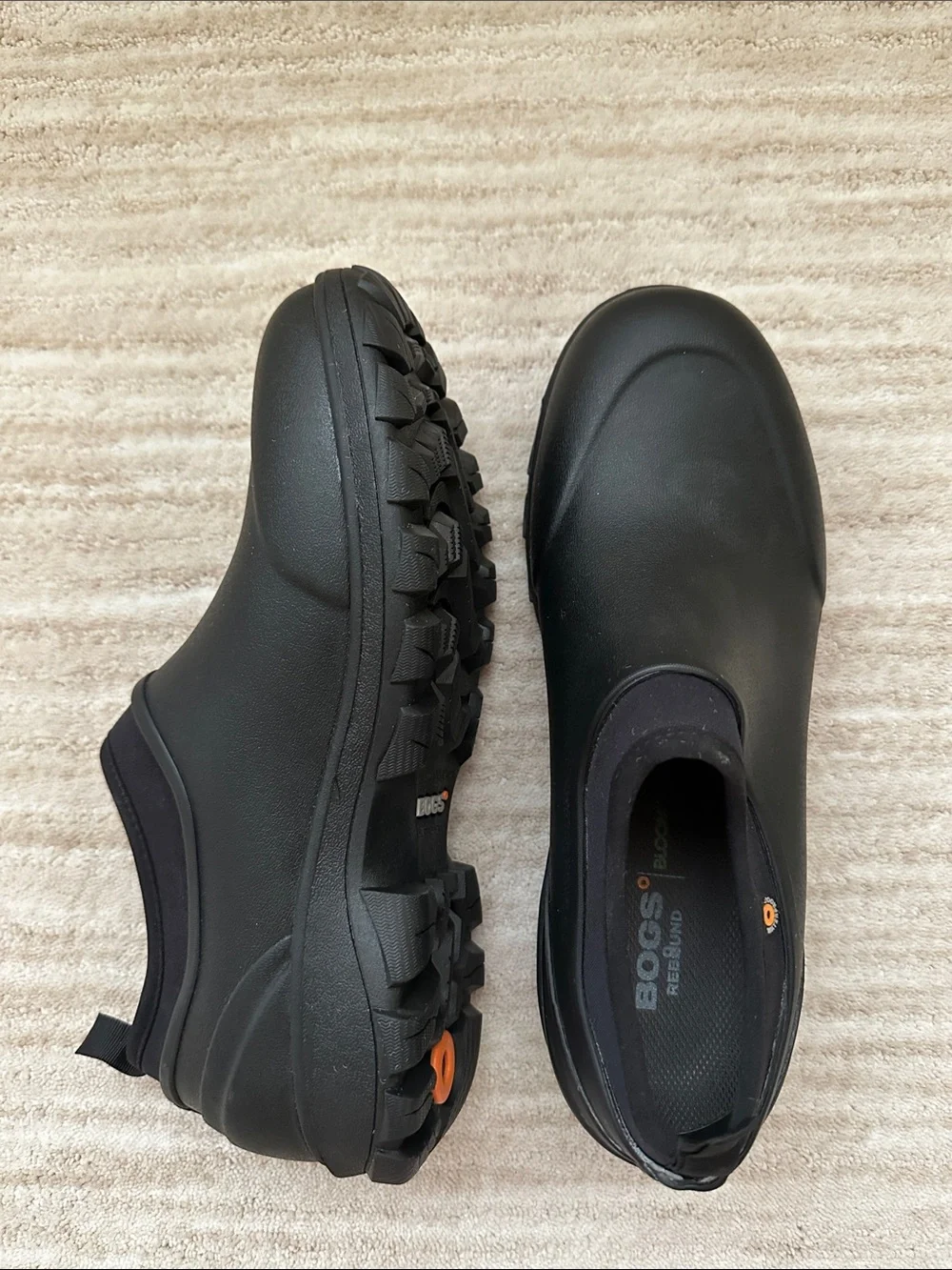 Like New: BOGS Men's Sauvie Slip On Boot Waterproof Black Size 9
